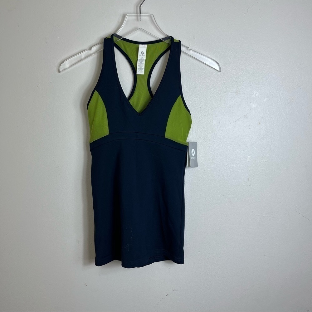 NWT Aerie Fit Blue and Green Tank Top size small 1056